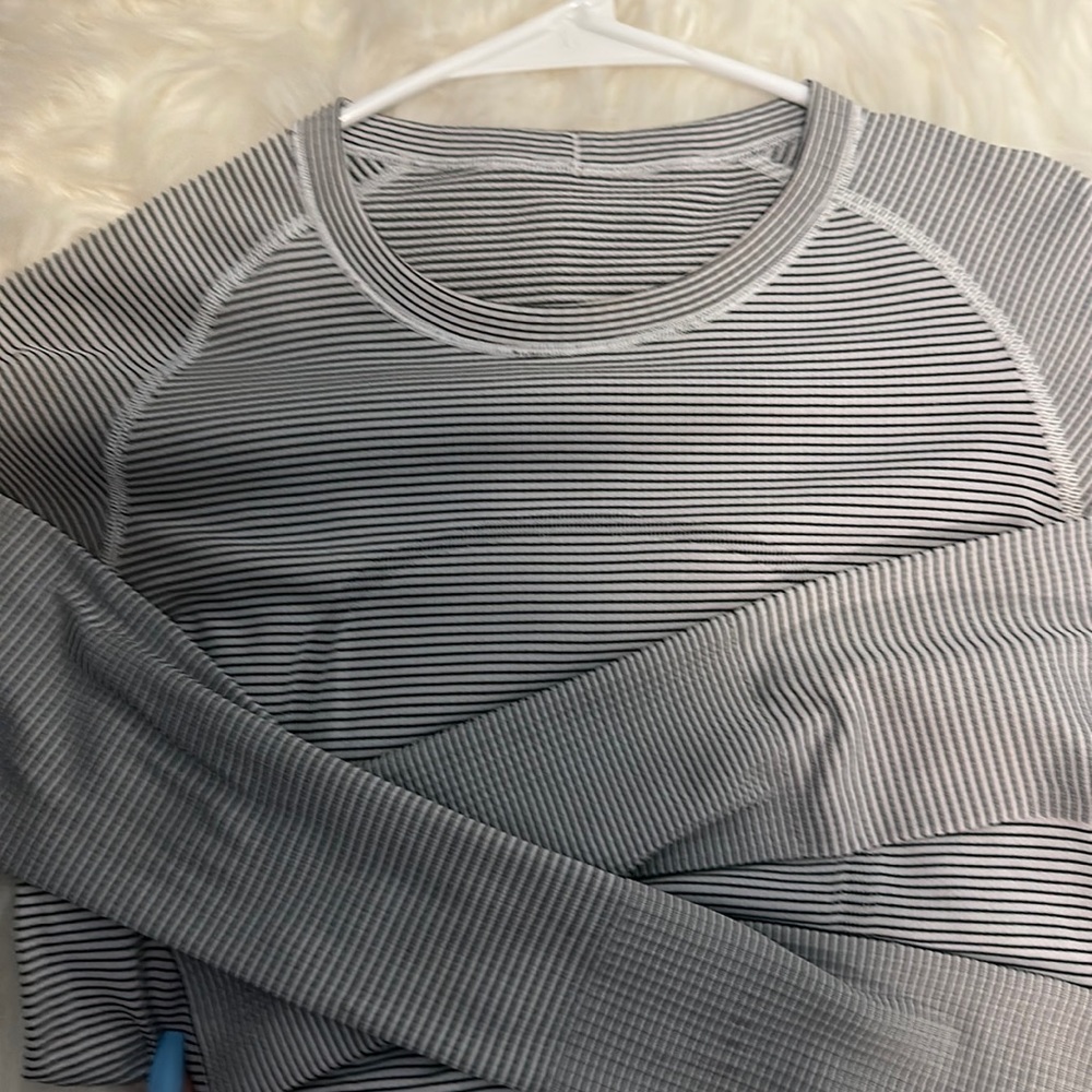 striped lulu swiftly tech